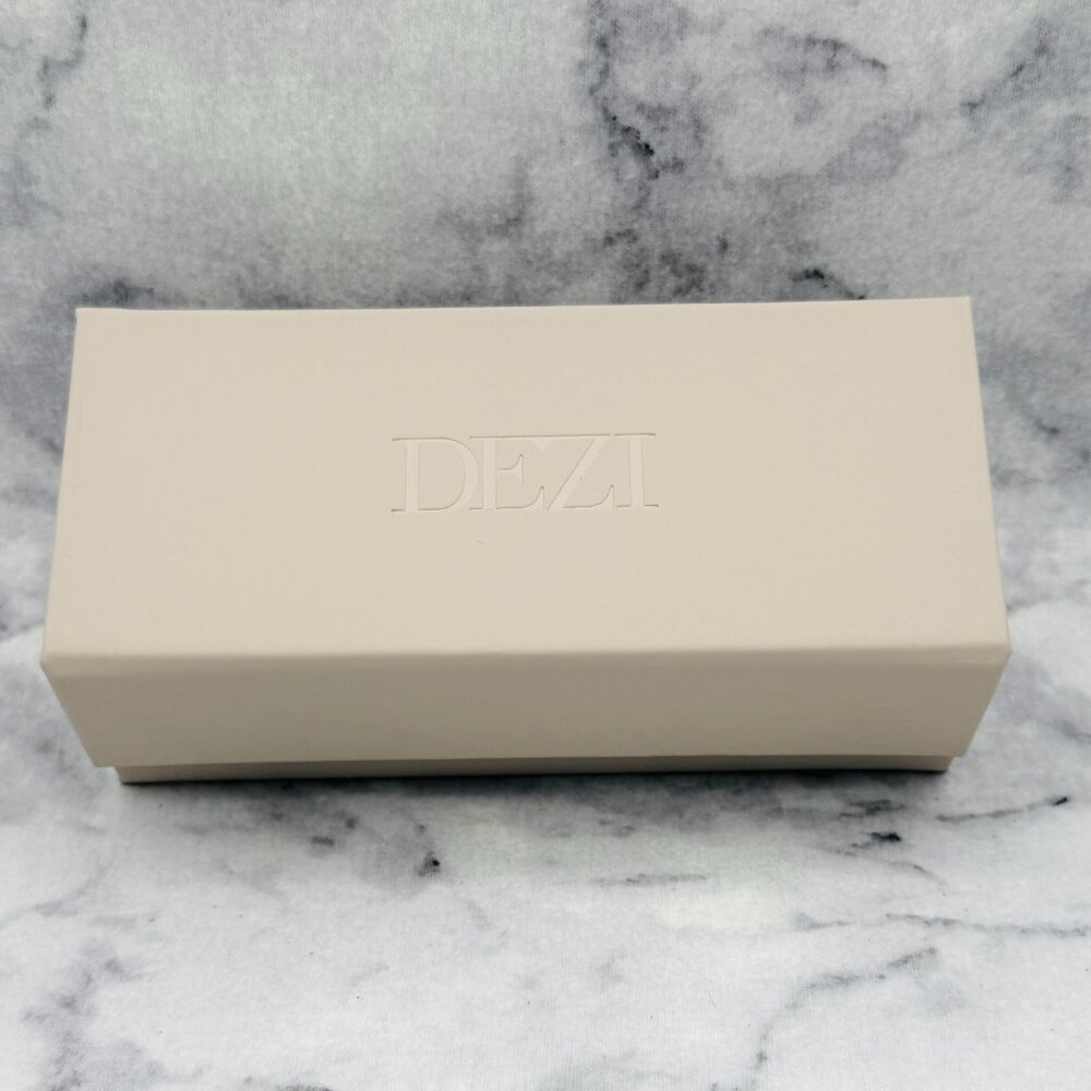 DEZI Sunglasses Case, Light Gray Rectangular Hard Case, Luxury Eyewear Holder